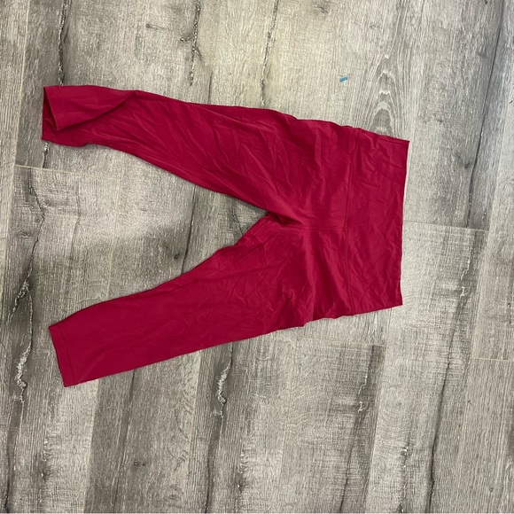 Lululemon lot - Picture 4 of 16